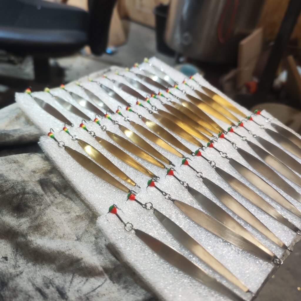 VÄNTO LURES - KÄSITÖÖLANDID 12