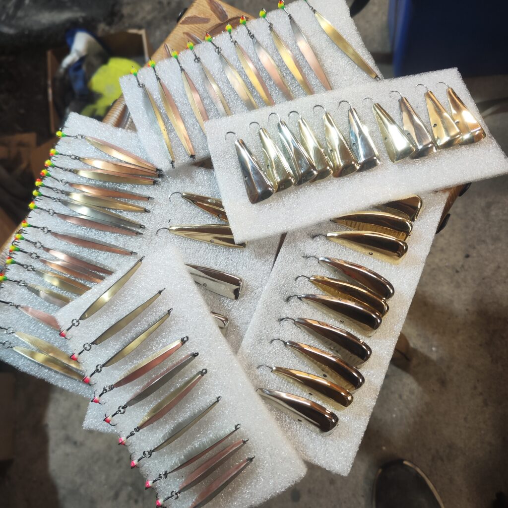 VÄNTO LURES - KÄSITÖÖLANDID 13