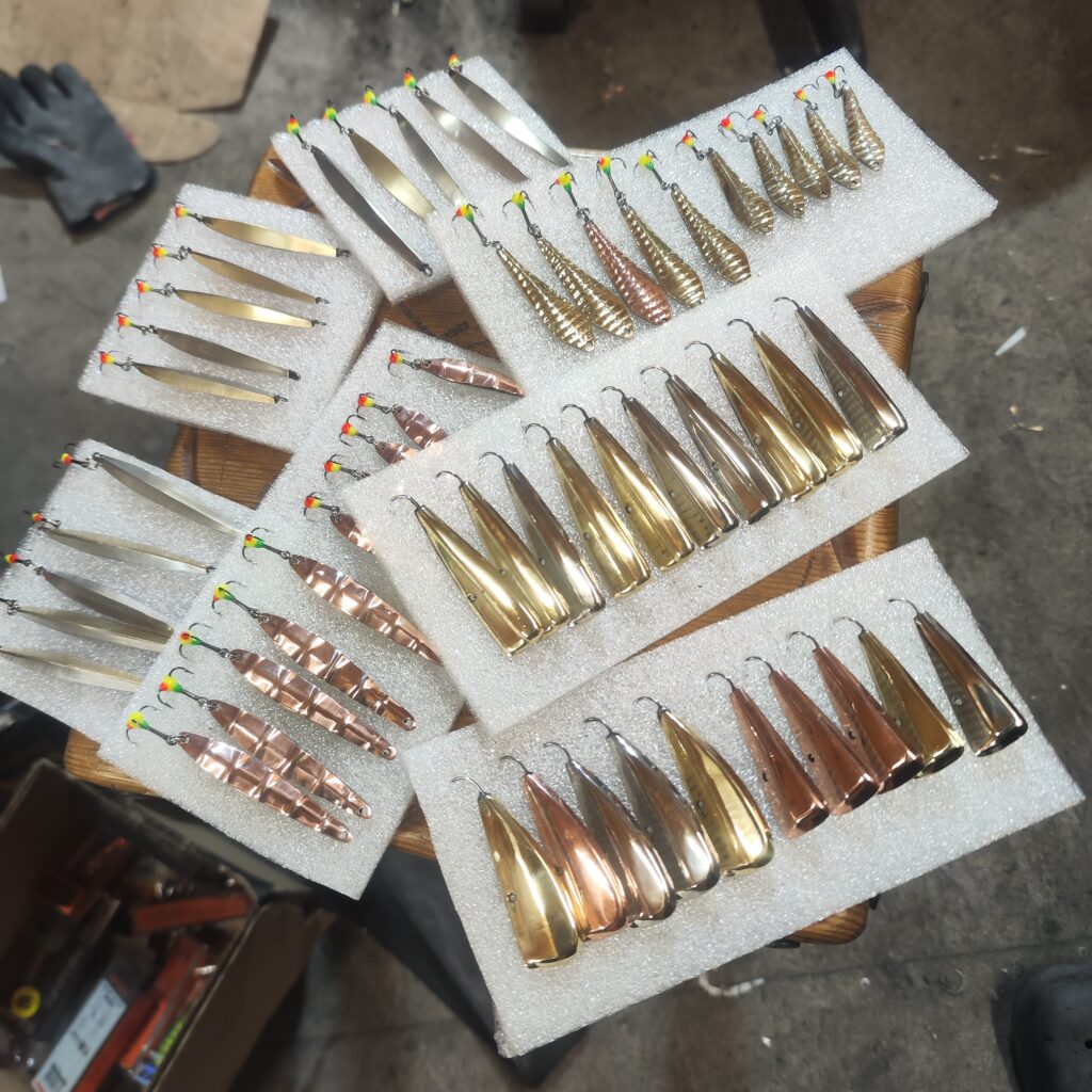 VÄNTO LURES - KÄSITÖÖLANDID 14